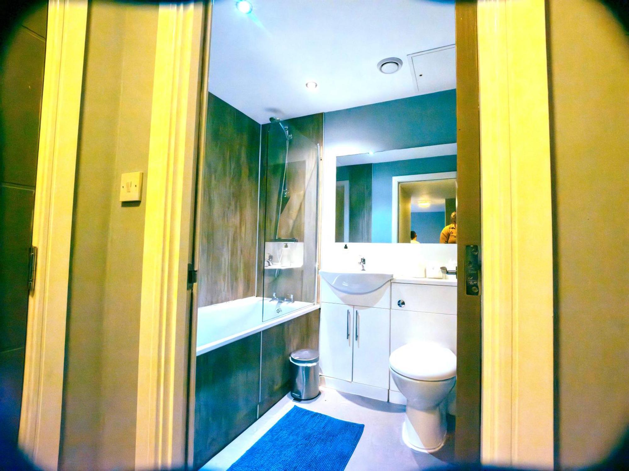 2 Bedroom Apartment In The Heart Of Newcastle - Spacious - Sleeps 7 ภายนอก รูปภาพ