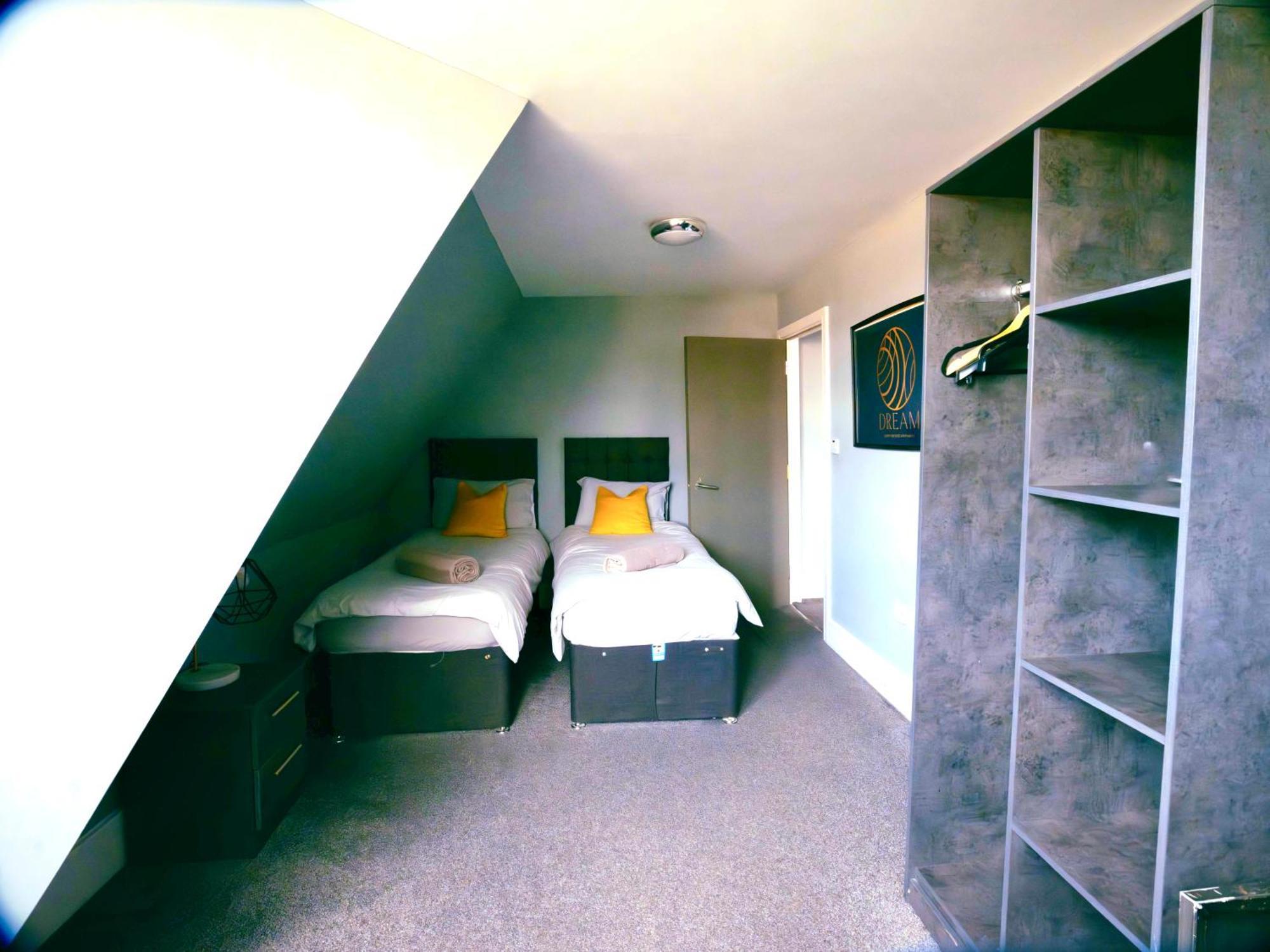 2 Bedroom Apartment In The Heart Of Newcastle - Spacious - Sleeps 7 ภายนอก รูปภาพ